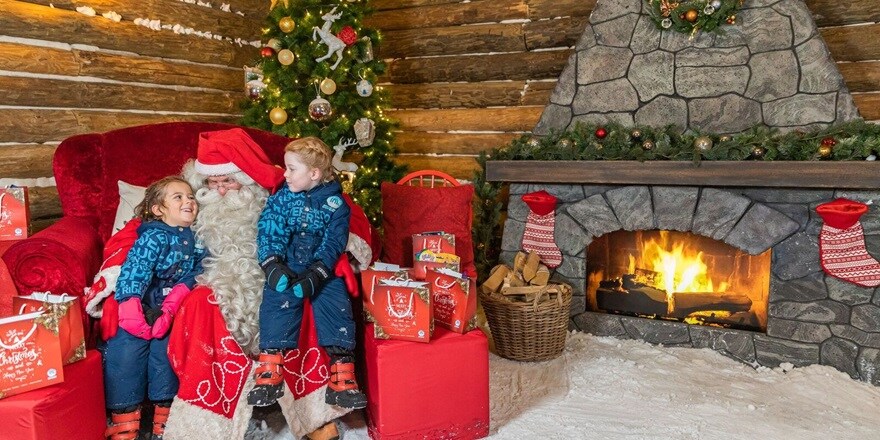 Meet Santa at Christmas Wonderland in Ski Dubai